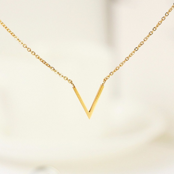 ❤️4 for $20 Sale❤️ Gold/Silver V Shape Necklace - Picture 3 of 5